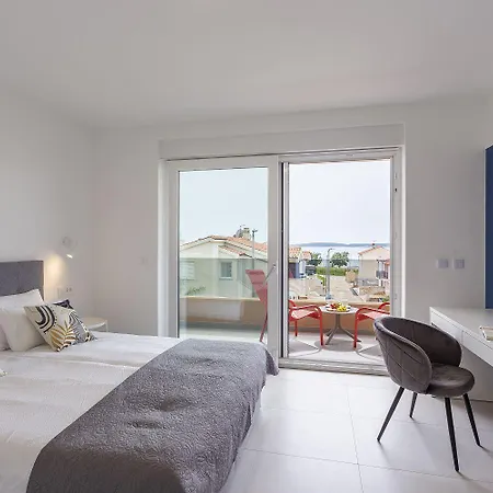 Apartment Traumhaftes Nur 100 Meter Zum Mit Whirlpool, Meerblick, Bbq *