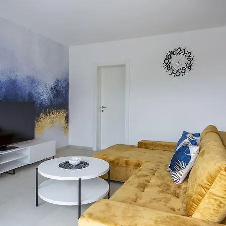 Traumhaftes Nur 100 Meter Zum Mit Whirlpool, Meerblick, Bbq Apartment *